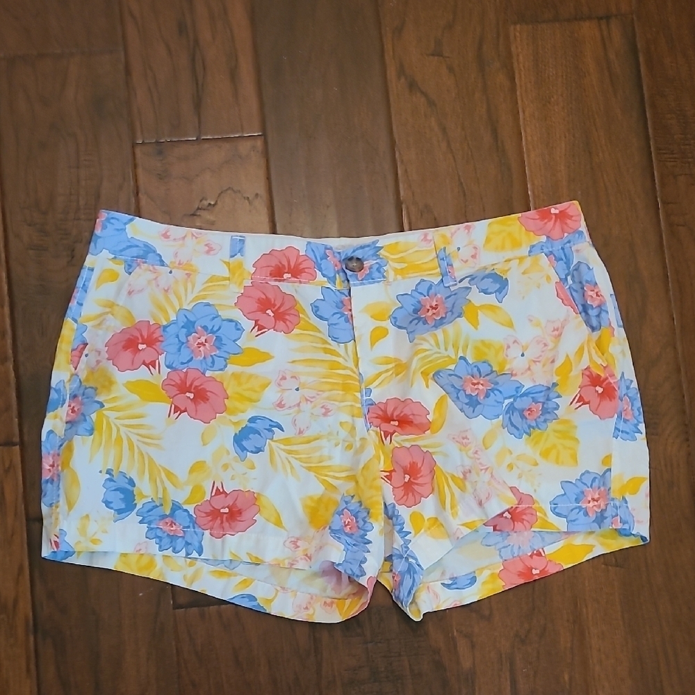 Old Navy colorful floral women's shorts size 14